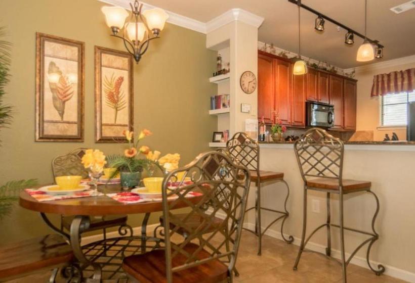 منتجع Community Of Bella Piazza 3 Br Condo By Redawning
