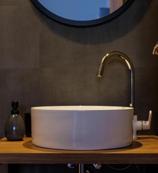 مبيت وإفطار Rooms Lišnić