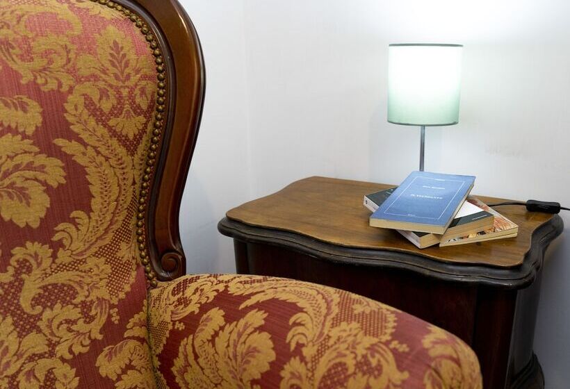 تختخواب و صبحانه Salotto Piramide