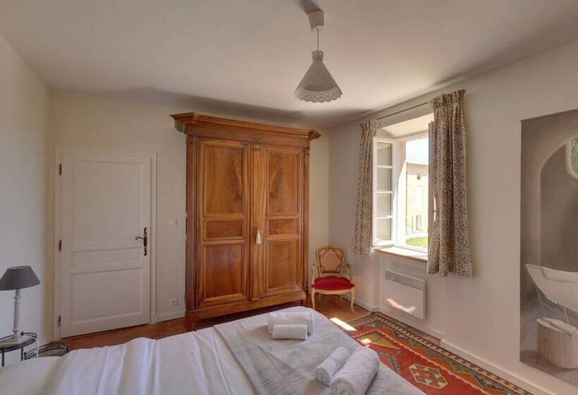 Domaine De Puychêne