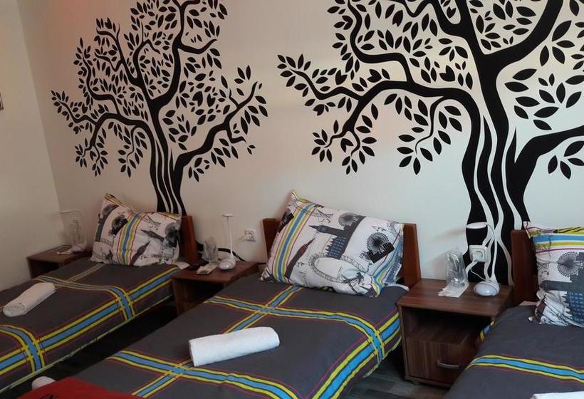Hostel In Club