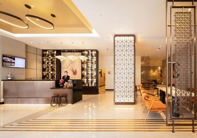 酒店 Metropolo Zhenjiang Railway Station Wanda Square