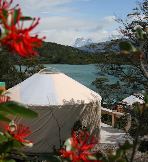 هتل Patagonia Camp