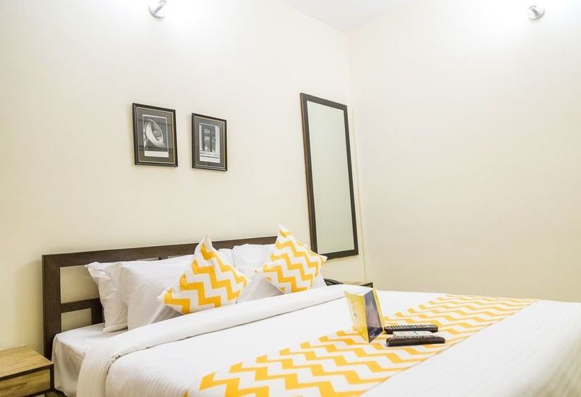 בית מלון כפרי Mint Queensway Suites