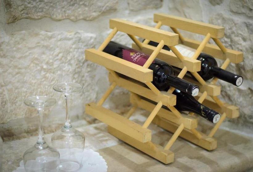 هتل Villa Kudelik   Stone Story