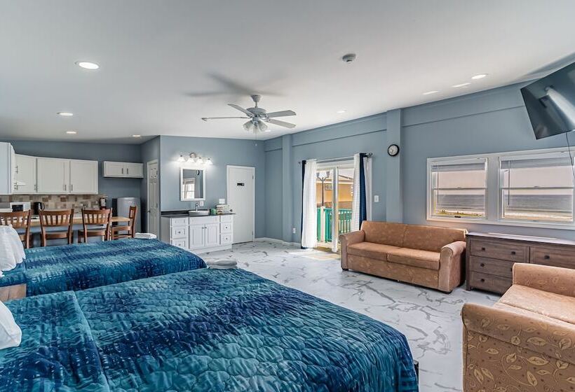 Мотель Boardwalk Sand & Surf Beach Hotel Oceanfront