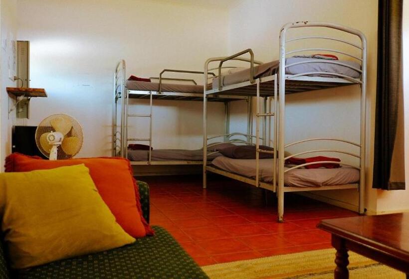 فندق صغير Backpackers At 1770