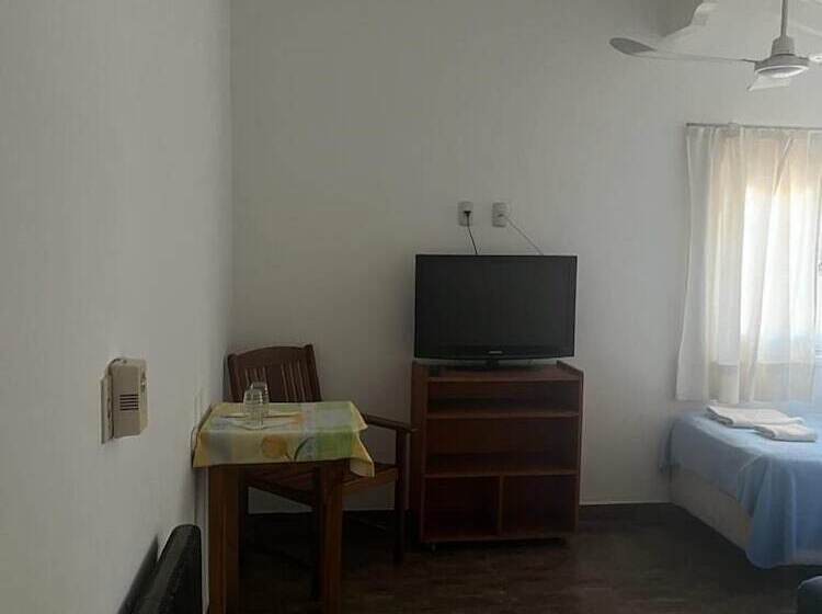 فندق فئة نجمة واحدة Apart Hostería Plaza