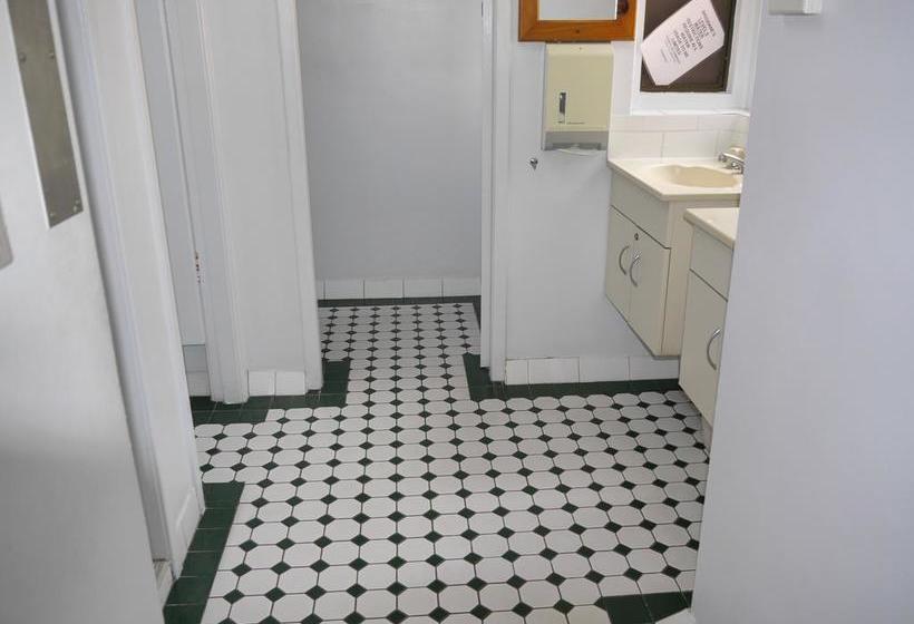 هتل Acacia Inner City Inn