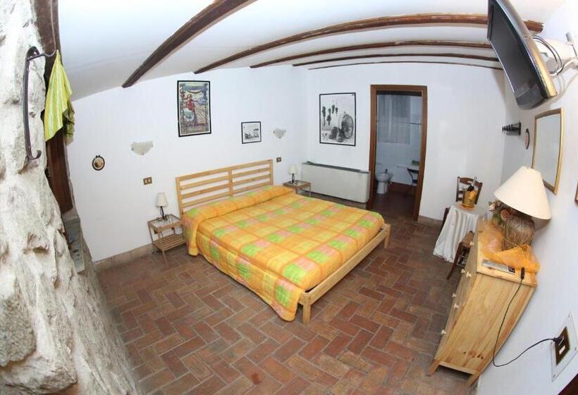 בית מלון כפרי Agriturismo Monte Due Torri