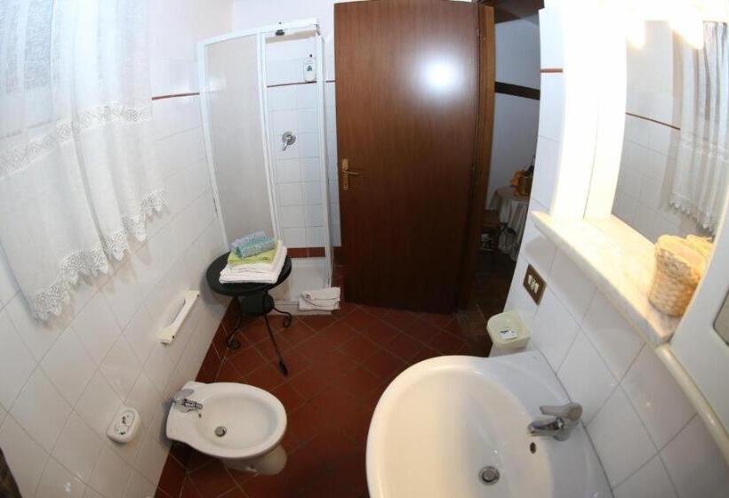 בית מלון כפרי Agriturismo Monte Due Torri