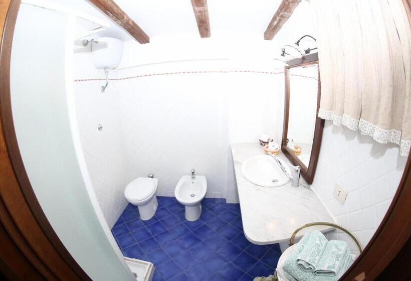 בית מלון כפרי Agriturismo Monte Due Torri