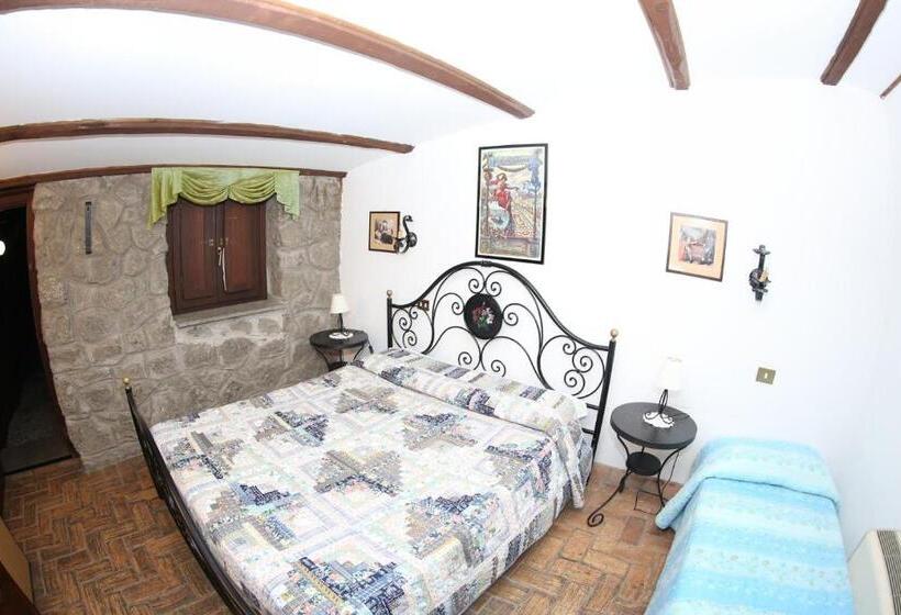 בית מלון כפרי Agriturismo Monte Due Torri