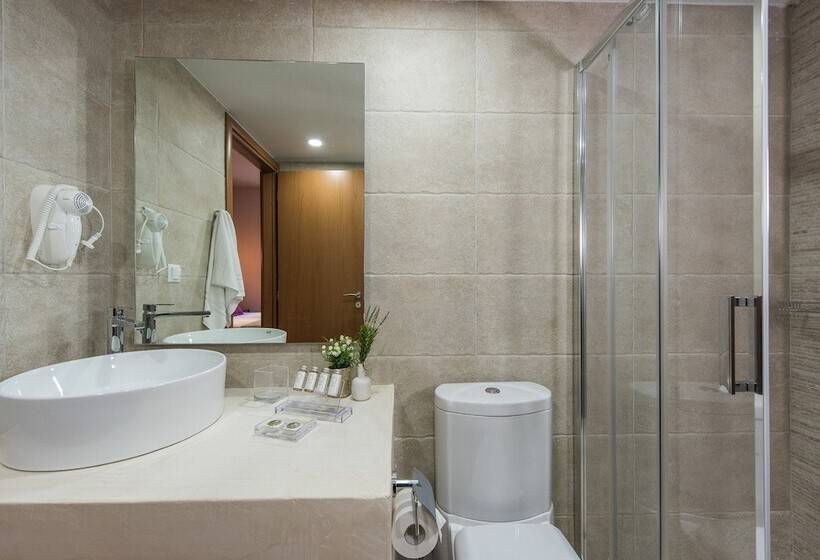 هتل Bluebell Luxury Suites