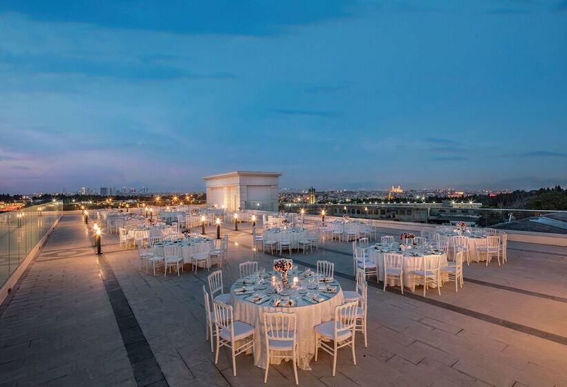 ホテル Doubletree By Hilton Istanbul Topkapi