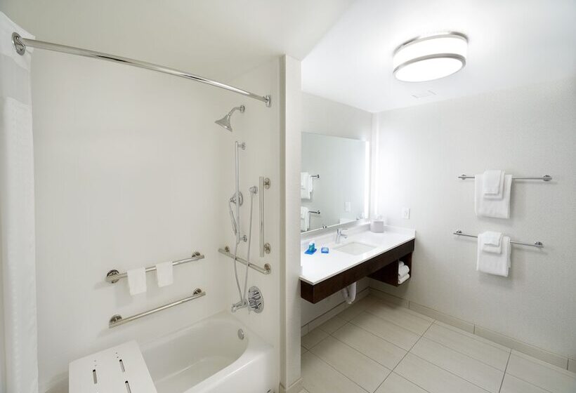 בית מלון כפרי Holiday Inn Express & Suites   Cincinnati North   Liberty Way, An Ihg