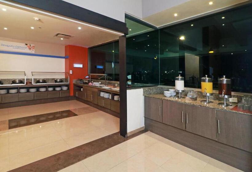 Otel Holiday Inn Express   Tuxpan, An Ihg