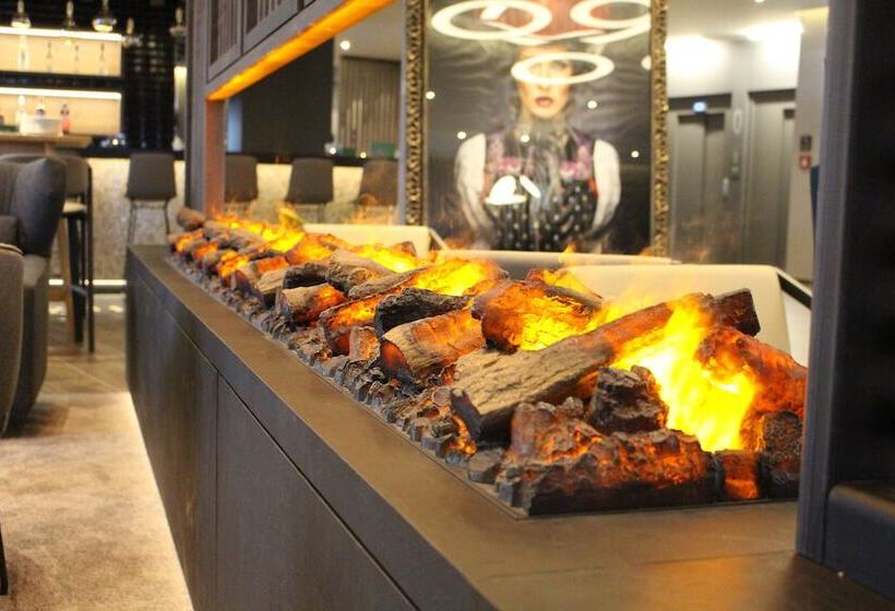 هتل Holiday Inn   Villingen   Schwenningen, An Ihg