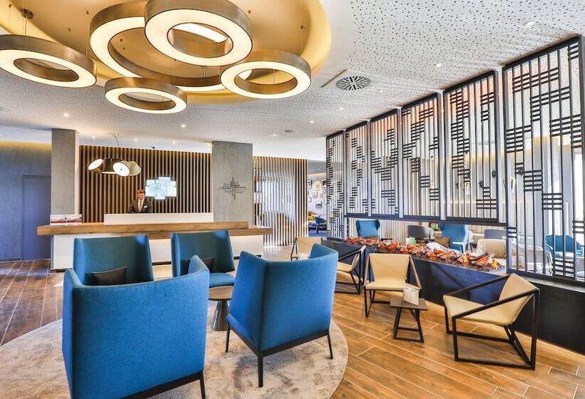 هتل Holiday Inn   Villingen   Schwenningen, An Ihg