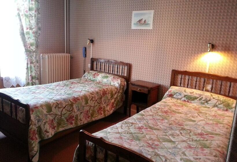 ホテル Hôtel De La Place