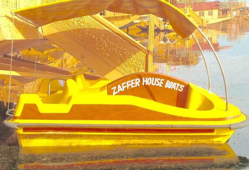 בית מלון כפרי Zaffer Group Of Houseboats