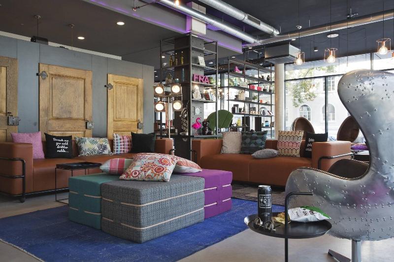 호텔 Moxy Frankfurt East