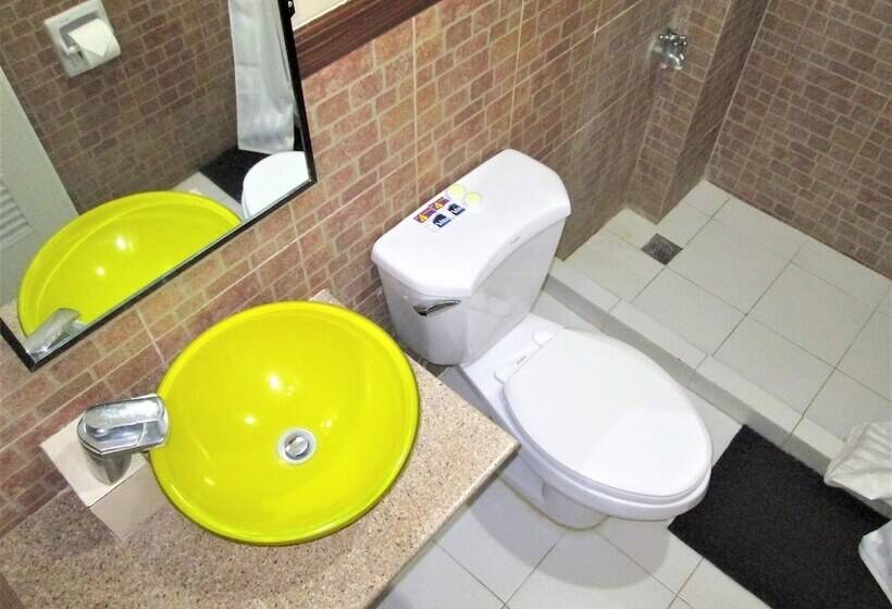 בית מלון כפרי Stonestown Suites