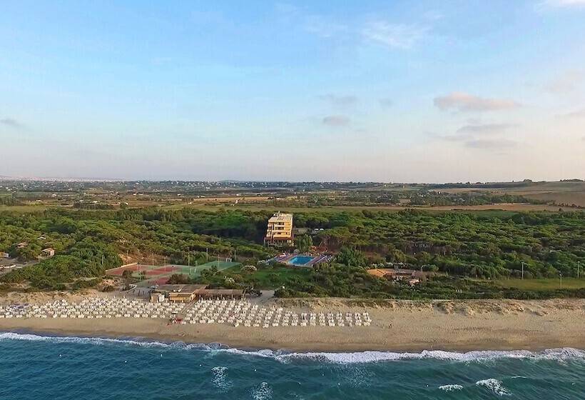 فندق Villaggio Dei Pini