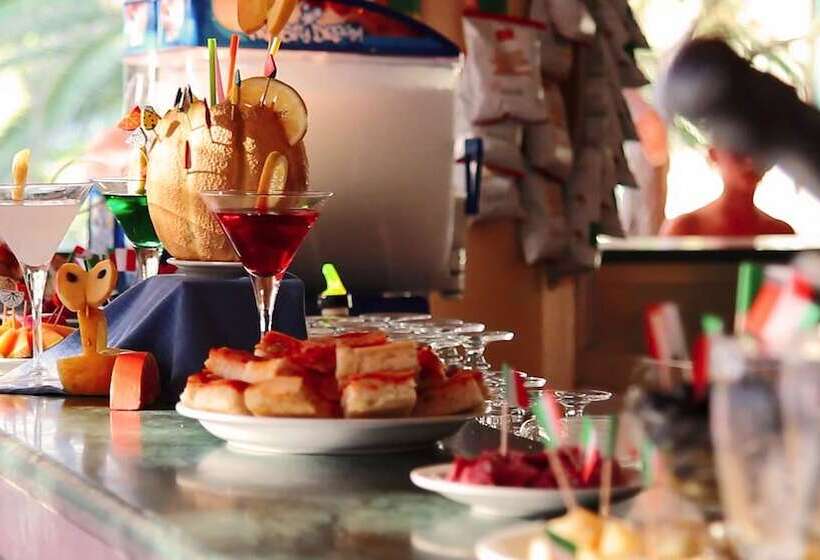 فندق Villaggio Dei Pini