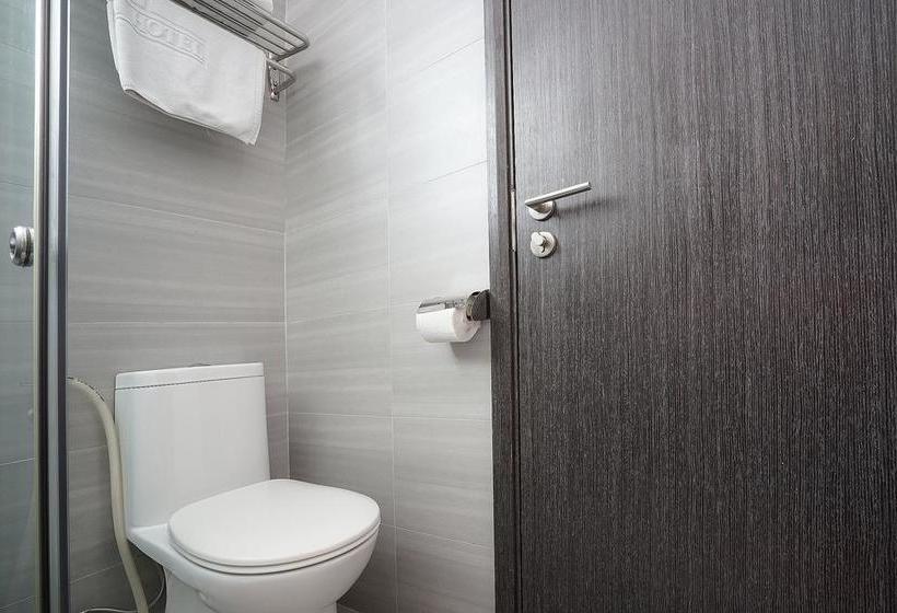 Fotos del hotel Zen Rooms Evergreen Residence:  11
