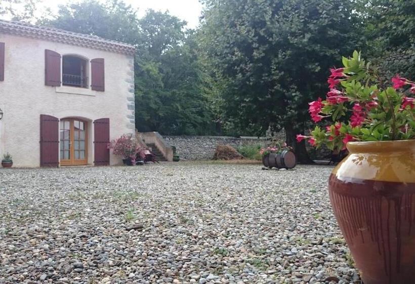 פנסיון Relais De Laval