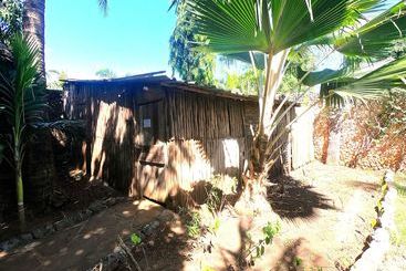 هاستل Diani Backpackers  Adults Only