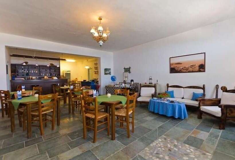 تختخواب و صبحانه Rooms & Apartments Archontou