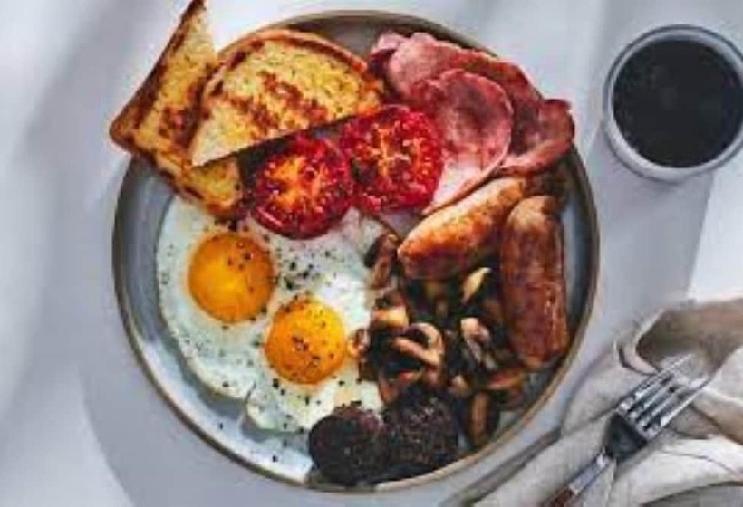 פונדק Kingston Lodge