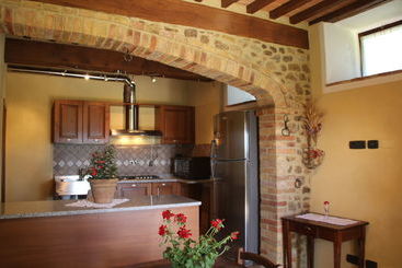 هتل Agriturismo I Pianali
