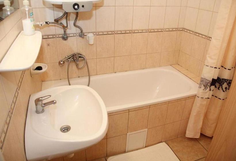 酒店 Aphrodite Apartments & Café