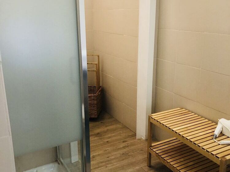 هتل B&b Degli Artisti Suite