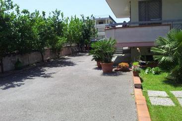 هتل Vesuvio Bed & Breakfast