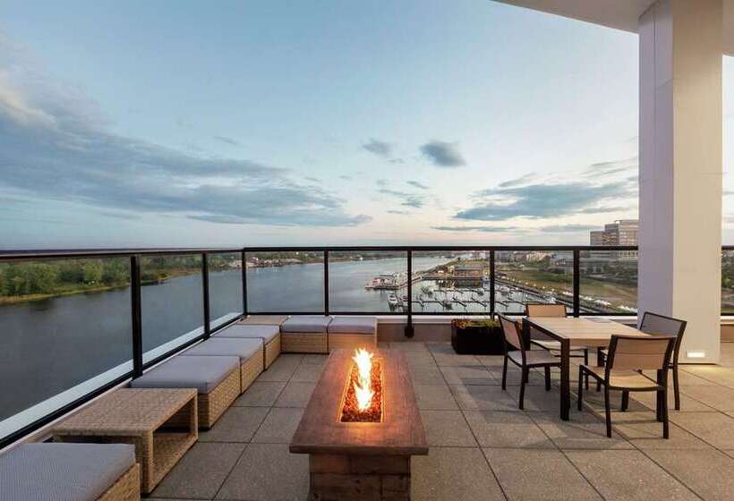 هتل Embassy Suites By Hilton Wilmington Riverfront