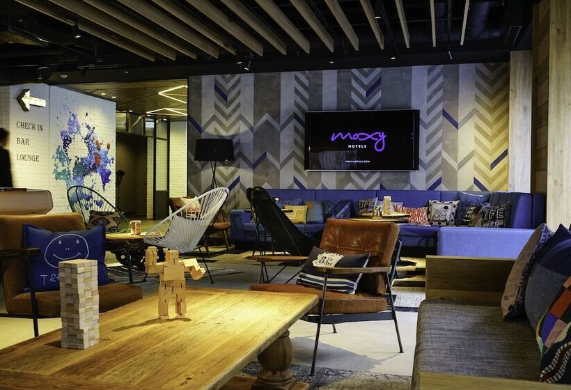 Отель Moxy Tokyo Kinshicho