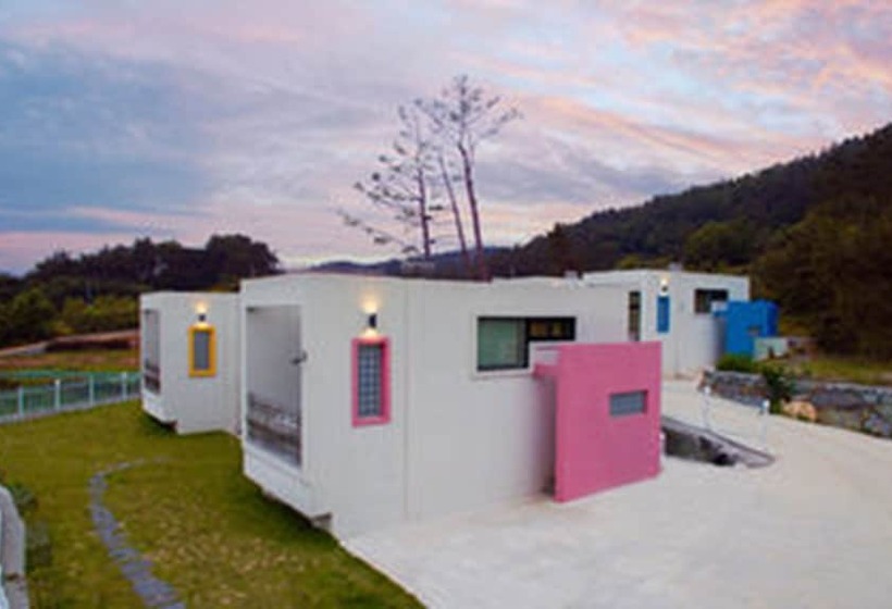 Sea & Pine Pension