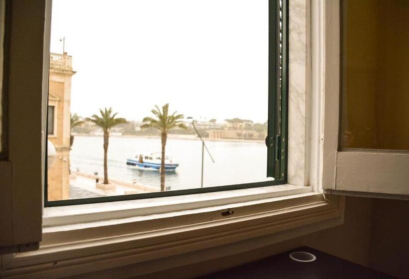 پانسیون B&b Le Colonne