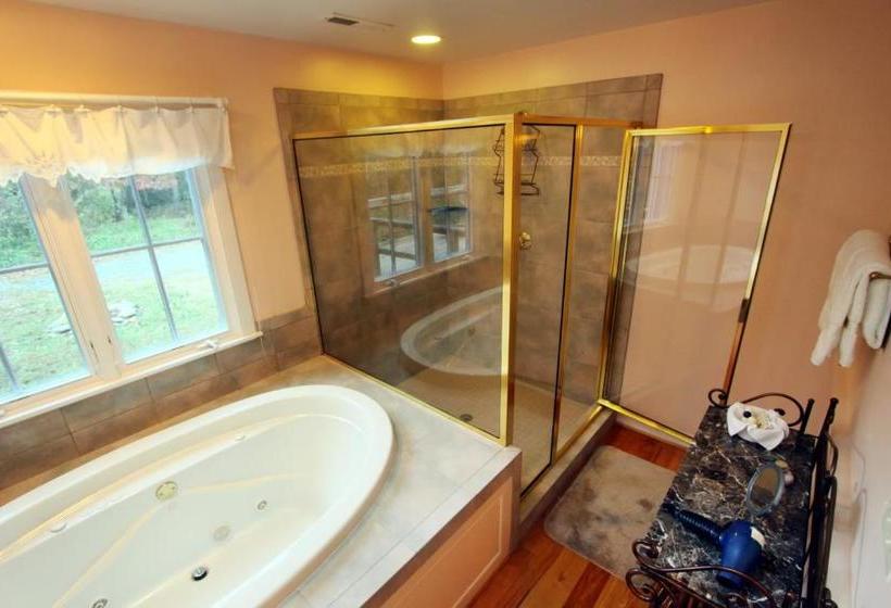 צימר The Inn At Sugar Hollow Farm