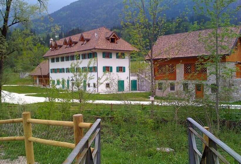 בית מלון כפרי Aplis