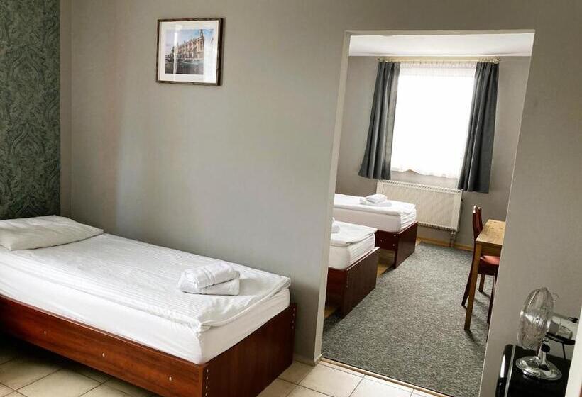 בית מלון כפרי Ava