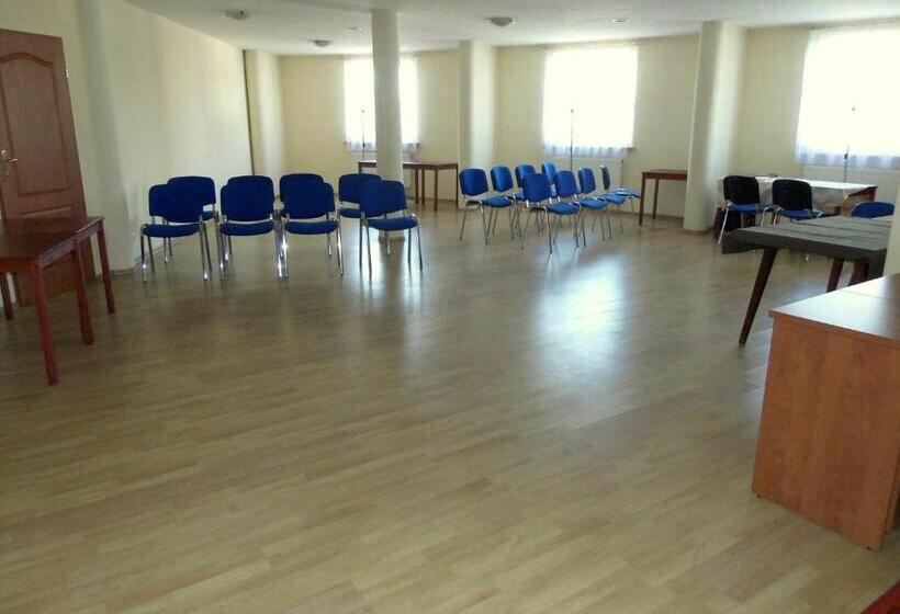 בית מלון כפרי Ava