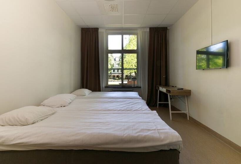 هاستل Nicolai B&b