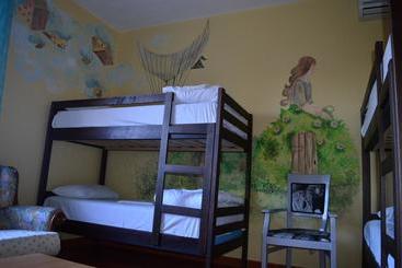 Arka Hostel