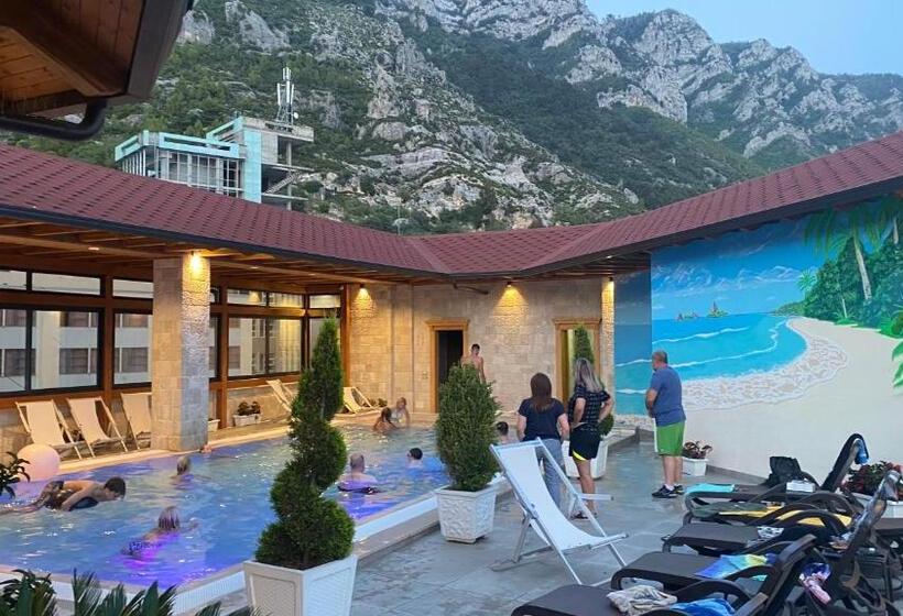 تختخواب و صبحانه Panorama Hotel Central