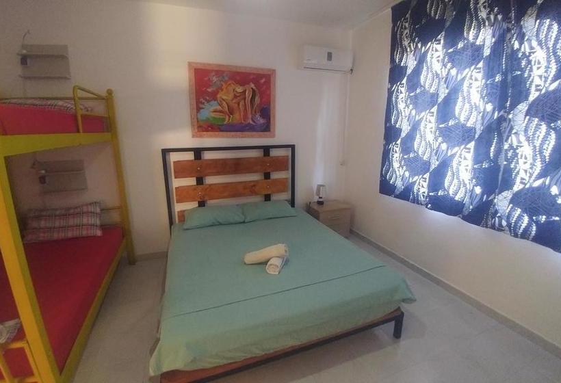 مسافرخانه Green Garden Guesthouse